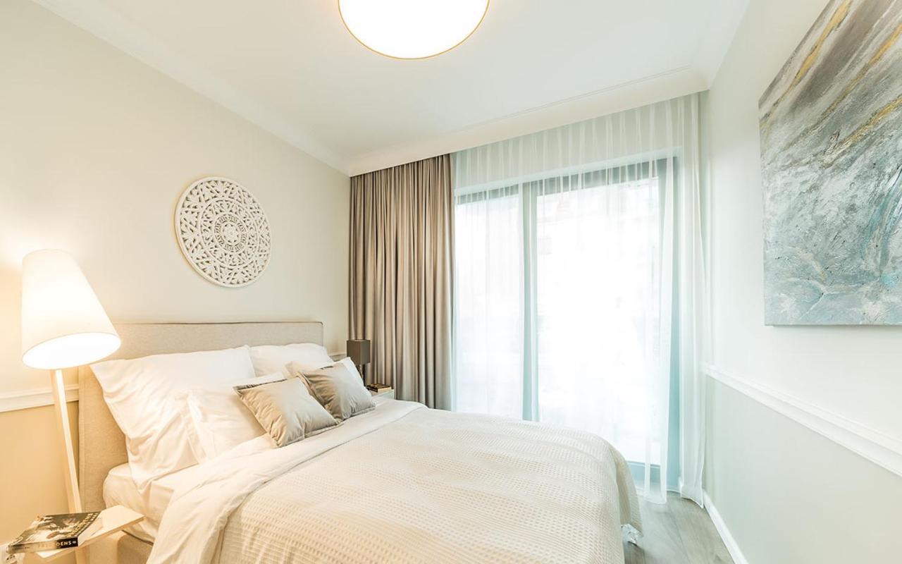 Przy Plazy - Z Prywatnym Ogrodkiem Rezydencja Niechorze Apartment ภายนอก รูปภาพ
